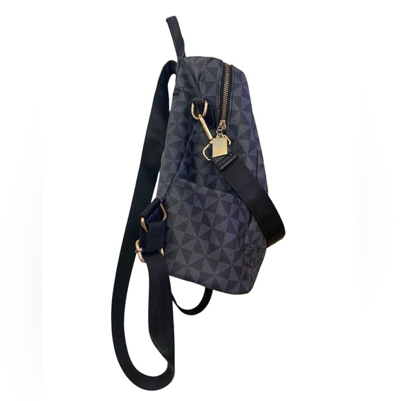 Backpack Purse with Triangle Print Preowned - Picture 2 of 9